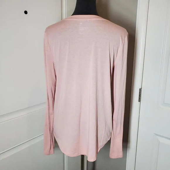 SO Favorite Crew Women's Pink Dusty Rose Long Sleeve Top Size Medium - Picture 8 of 8